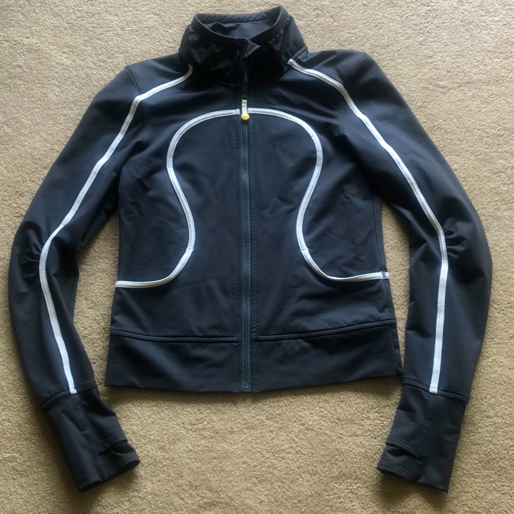 Lululemon Define Jacket size 6